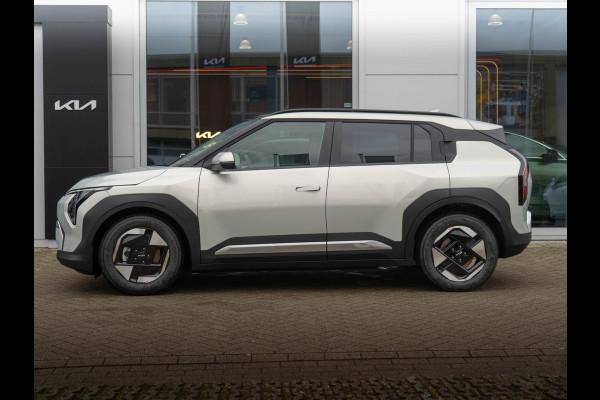 Kia EV3 Plus 58.3 kWh | Op VOOORRAAD DIRECT LEVERBAAR | Stoel en stuurverwarming | Dodehoek assistentie |