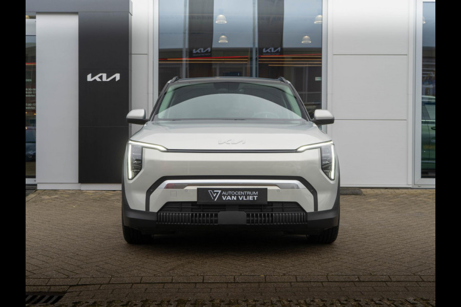 Kia EV3 Plus 58.3 kWh | Op VOOORRAAD DIRECT LEVERBAAR | Stoel en stuurverwarming | Dodehoek assistentie |