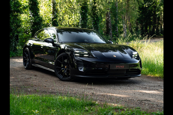 Porsche Taycan Sport Turismo GTS 93 kWh | Luchtvering | Adapt. sportstoelen | 21" RS Spyder | Orig. NL