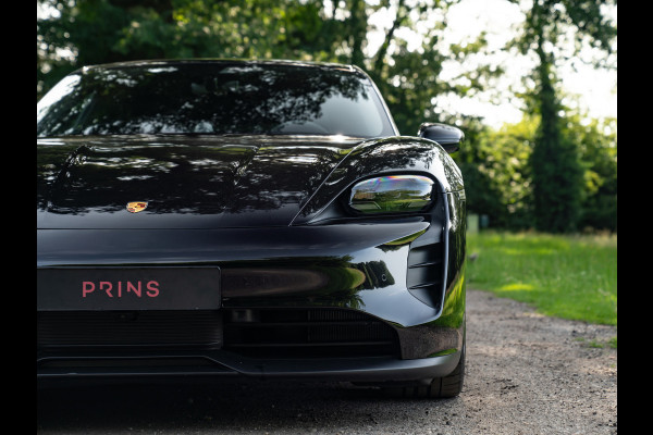 Porsche Taycan Sport Turismo GTS 93 kWh | Luchtvering | Adapt. sportstoelen | 21" RS Spyder | Orig. NL
