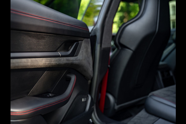 Porsche Taycan Sport Turismo GTS 93 kWh | Luchtvering | Adapt. sportstoelen | 21" RS Spyder | Orig. NL