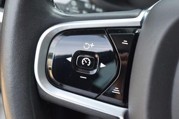 Volvo V90 T5 251PK 90th Anniversary Edition 19 inch | Tekhaak | Stoelverwarming | Leer | Pars Assist  v+a | Park Assist 0Camera
