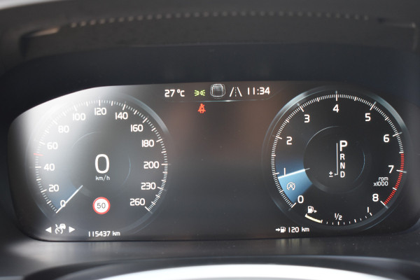 Volvo V90 T5 251PK 90th Anniversary Edition 19 inch | Tekhaak | Stoelverwarming | Leer | Pars Assist  v+a | Park Assist 0Camera
