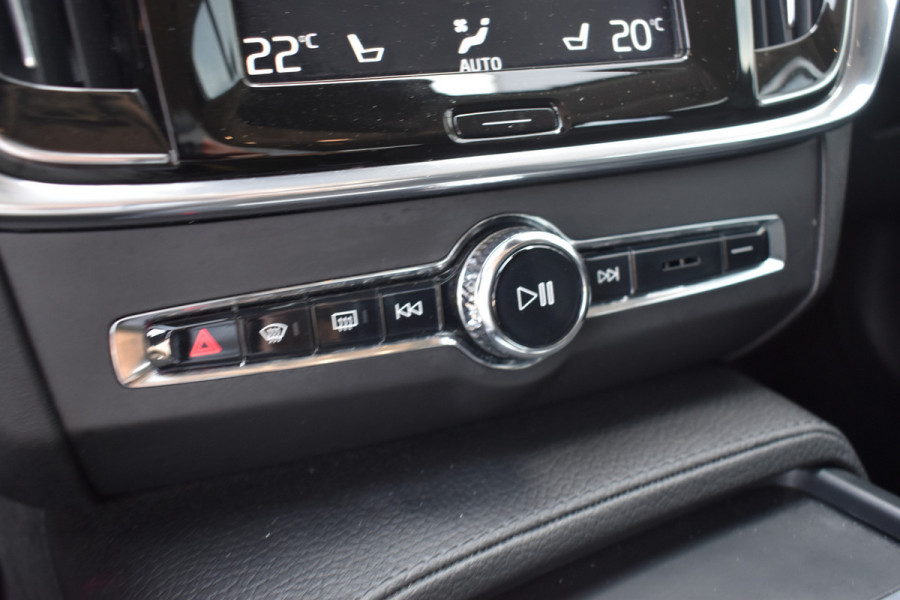 Volvo V90 T5 251PK 90th Anniversary Edition 19 inch | Tekhaak | Stoelverwarming | Leer | Pars Assist  v+a | Park Assist 0Camera