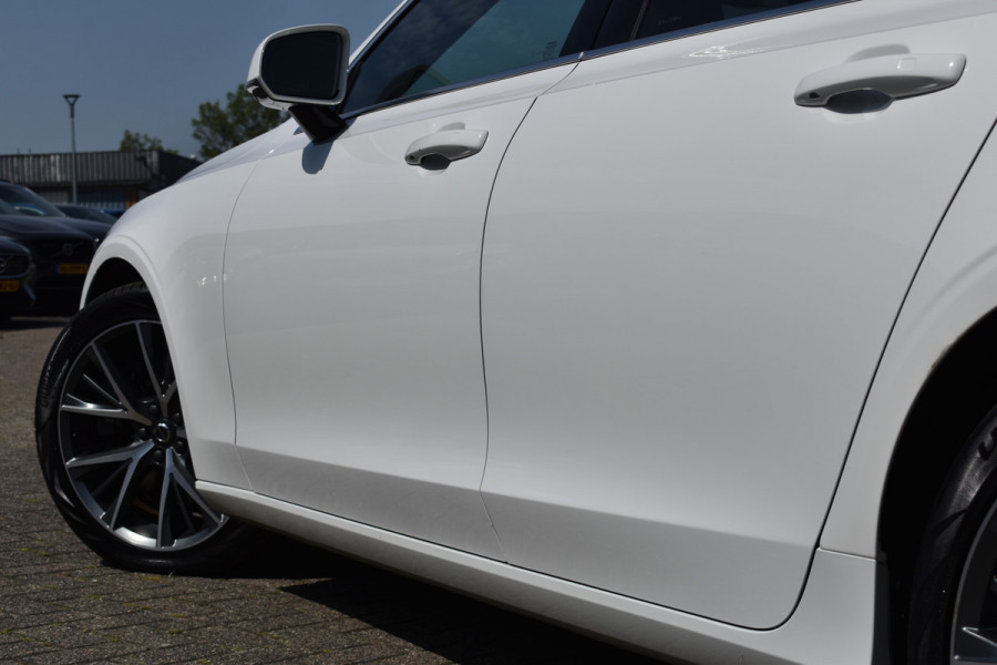 Volvo V90 T5 251PK 90th Anniversary Edition 19 inch | Tekhaak | Stoelverwarming | Leer | Pars Assist  v+a | Park Assist 0Camera