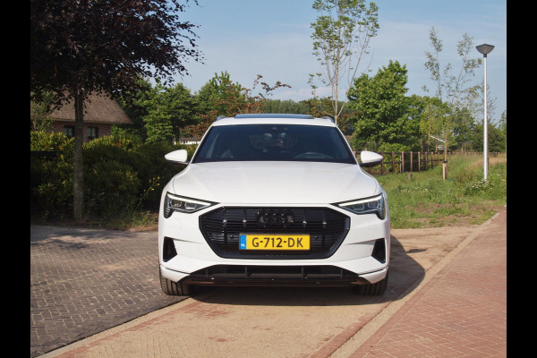 Audi e-tron e-tron 55 quattro advanced 95 kWh | S-Line | Panoramadak | Camera | Bang & Olufsen | Apple Carplay | Leer |