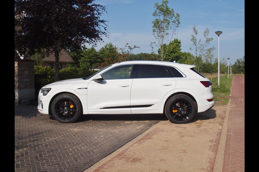 Audi e-tron e-tron 55 quattro advanced 95 kWh | S-Line | Panoramadak | Camera | Bang & Olufsen | Apple Carplay | Leer |