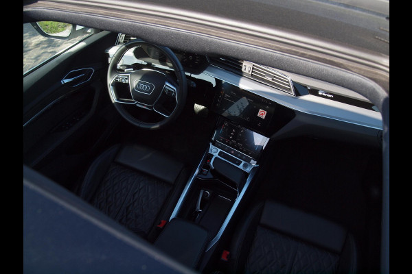 Audi e-tron e-tron 55 quattro advanced 95 kWh | S-Line | Panoramadak | Camera | Bang & Olufsen | Apple Carplay | Leer |