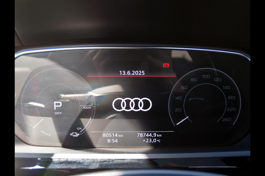 Audi e-tron e-tron 55 quattro advanced 95 kWh | S-Line | Panoramadak | Camera | Bang & Olufsen | Apple Carplay | Leer |