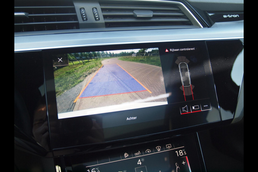 Audi e-tron e-tron 55 quattro advanced 95 kWh | S-Line | Panoramadak | Camera | Bang & Olufsen | Apple Carplay | Leer |
