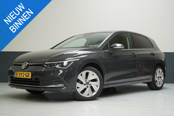 Volkswagen Golf 1.5 eTSI 150pk Style Automaat | Navigatie | Parkeersensoren |