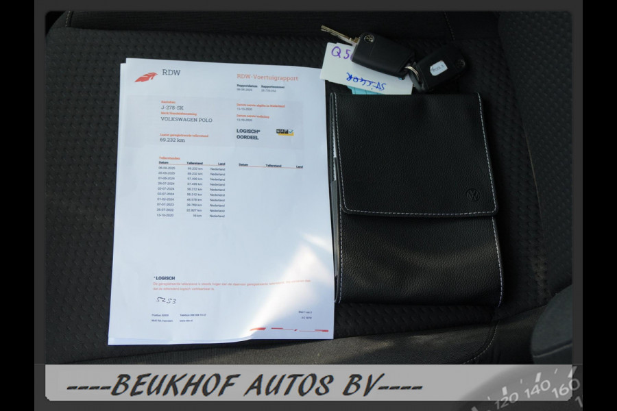 Volkswagen Polo 1.0 TSI Comfortline Carplay Navi Adapt Cruise