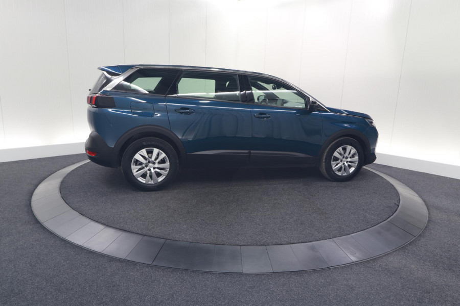 Peugeot 5008 PureTech 130 EAT8 Active Pack | 7 Zitplaatsen | Camera | Navigatie | Apple Carplay | Parkeersensoren