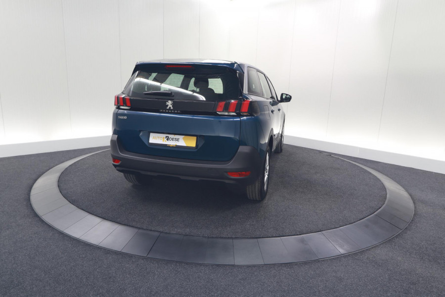 Peugeot 5008 PureTech 130 EAT8 Active Pack | 7 Zitplaatsen | Camera | Navigatie | Apple Carplay | Parkeersensoren