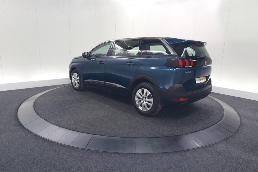 Peugeot 5008 PureTech 130 EAT8 Active Pack | 7 Zitplaatsen | Camera | Navigatie | Apple Carplay | Parkeersensoren