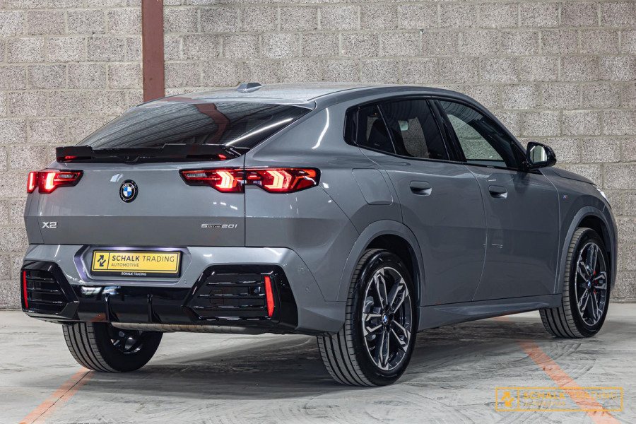 BMW X2 SDrive20i|M-sport|Cam 360|H&K|HUD|E-stoel|Garantie