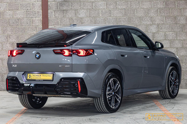BMW X2 SDrive20i|M-sport|Cam 360|H&K|HUD|E-stoel|Garantie