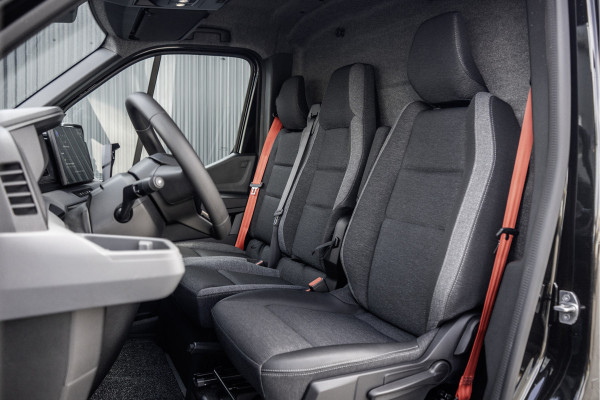 Renault Master E-Tech T35 L2H2 | Red Edition | 87 kWh | LED | Camera | CarPlay | Navi | Cruise | Airco | PDC