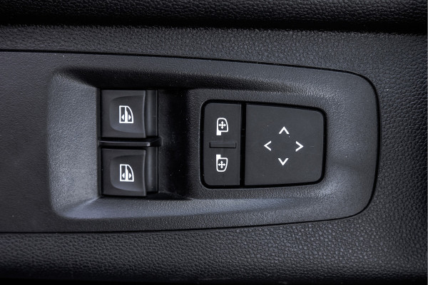Renault Master E-Tech T35 L2H2 | Red Edition | 87 kWh | LED | Camera | CarPlay | Navi | Cruise | Airco | PDC