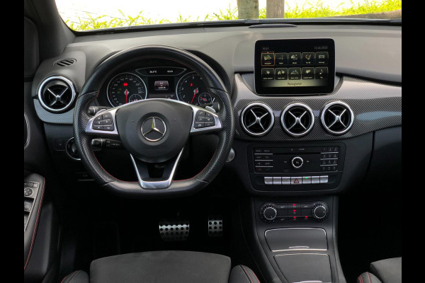 Mercedes-Benz B-Klasse 180 AMG Styling/Night Pakket | Schuifdak, Alcantara, 18'' LMV, Navi, Camera, Cruise, Sfeerverlichting | NAP