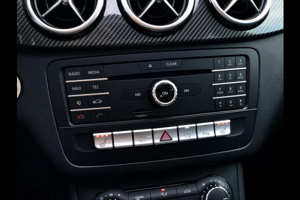 Mercedes-Benz B-Klasse 180 AMG Styling/Night Pakket | Schuifdak, Alcantara, 18'' LMV, Navi, Camera, Cruise, Sfeerverlichting | NAP
