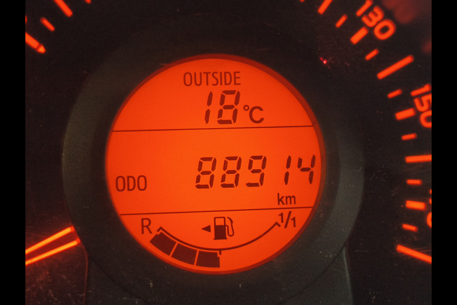 Citroën C1 1.0 VTi Feel Camera,Apple/Android uit 2022 Rijklaar + 12 maanden Bovag-garantie Henk Jongen Auto's in Helmond,  al 50 jaar service zoals 't hoort!