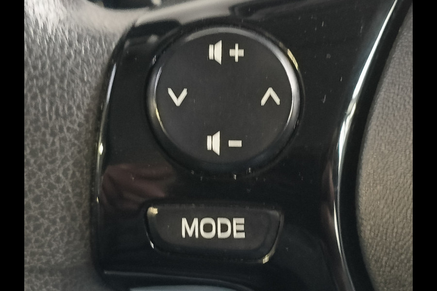 Citroën C1 1.0 VTi Feel Camera,Apple/Android uit 2022 Rijklaar + 12 maanden Bovag-garantie Henk Jongen Auto's in Helmond,  al 50 jaar service zoals 't hoort!