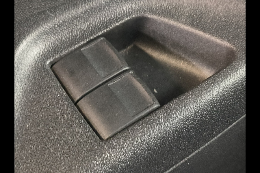 Citroën C1 1.0 VTi Feel Camera,Apple/Android uit 2022 Rijklaar + 12 maanden Bovag-garantie Henk Jongen Auto's in Helmond,  al 50 jaar service zoals 't hoort!