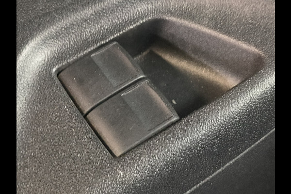 Citroën C1 1.0 VTi Feel Camera,Apple/Android uit 2022 Rijklaar + 12 maanden Bovag-garantie Henk Jongen Auto's in Helmond,  al 50 jaar service zoals 't hoort!