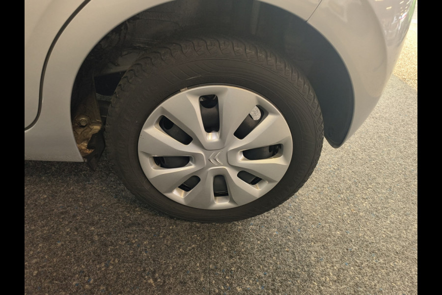 Citroën C1 1.0 VTi Feel Camera,Apple/Android uit 2022 Rijklaar + 12 maanden Bovag-garantie Henk Jongen Auto's in Helmond,  al 50 jaar service zoals 't hoort!