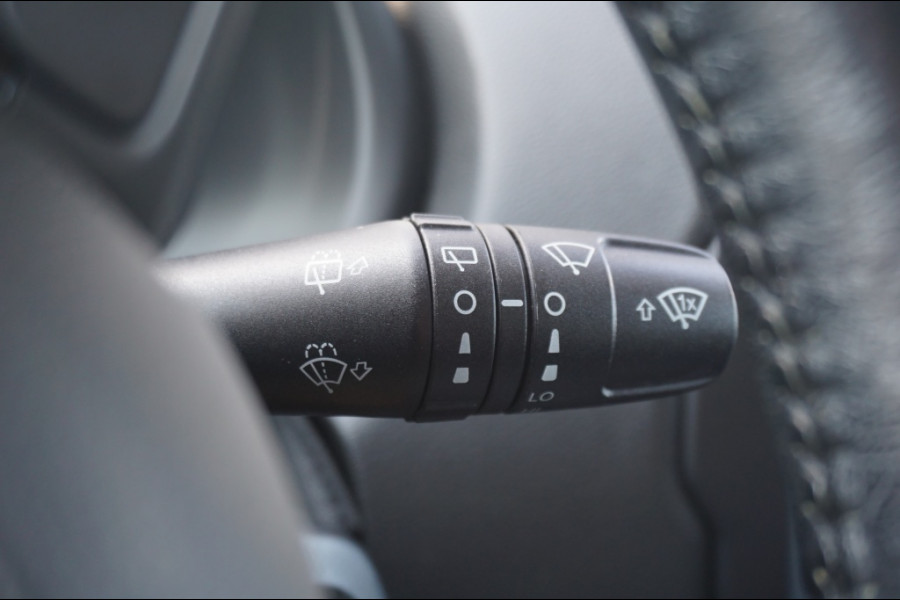 Jeep Renegade 110PK E-Torq Night EAGLE 2 NAVI | AIRCO | CRUISE | PARK.SENS!
