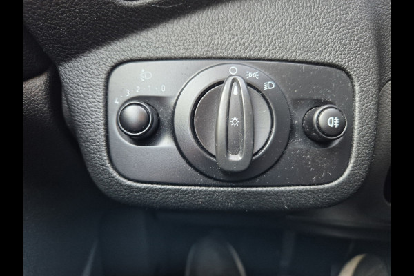 Ford Grand C-Max 1.0 Ambiente Airco,cruise,stoelverwarming,voorraam/stuurverwarming,parkeersensoren achter,