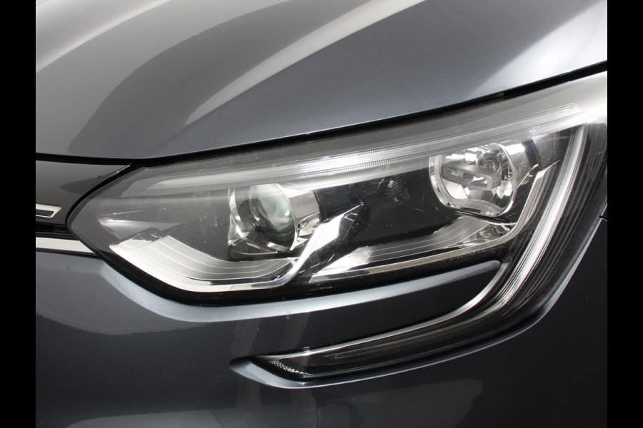 Renault MEGANE Estate 1.2 TCe Limited Navigatie Climate Control Lichtmetalen velgen Cruise Control Handel/Export!