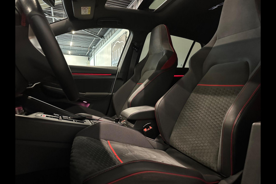 Volkswagen Golf 2.0 TSI GTI | PANO | LEDER | CAMERA