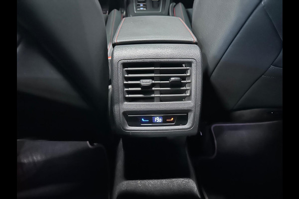 Volkswagen Golf 2.0 TSI GTI | PANO | LEDER | CAMERA