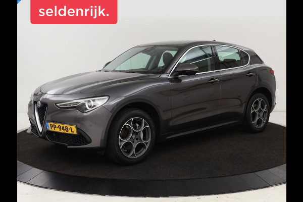 Alfa Romeo Stelvio 2.0 T Q4 Super | Camera | Sportstoelen | Xenon | Navigatie | Elektrische achterklep | Cruise control