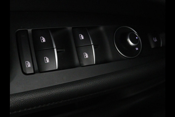 Alfa Romeo Stelvio 2.0 T Q4 Super | Camera | Sportstoelen | Xenon | Navigatie | Elektrische achterklep | Cruise control