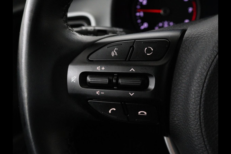 Kia Stonic 1.0 T-GDi Dyn.Line | 1e eigenaar | Camera | Keyless | Trekhaak | Climate control | Cruise Control | DAB |