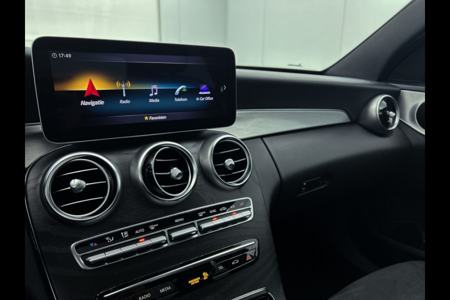 Mercedes-Benz C-Klasse 200 Business Solution AMG | Achteruitrijcamera | AMG-styling | Smartphone-integratiepakket | Navigatiesysteem full map | 24 Maanden Mercedes-Benz Certified garantie.