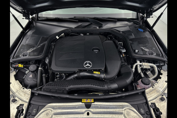Mercedes-Benz C-Klasse 200 Business Solution AMG | Achteruitrijcamera | AMG-styling | Smartphone-integratiepakket | Navigatiesysteem full map | 24 Maanden Mercedes-Benz Certified garantie.