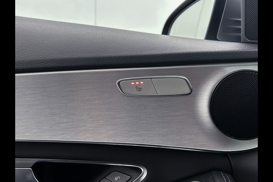 Mercedes-Benz C-Klasse 200 Business Solution AMG | Achteruitrijcamera | AMG-styling | Smartphone-integratiepakket | Navigatiesysteem full map | 24 Maanden Mercedes-Benz Certified garantie.