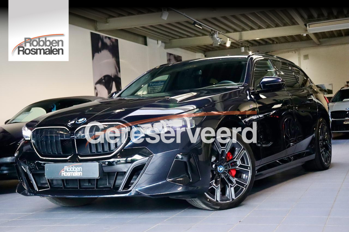 BMW 5 Serie 530e Touring NL|M Sport|Hud|TrkHK 530e BMW 5 Serie 530e Touring NL|M Sport|Hud|TrkHK 530e