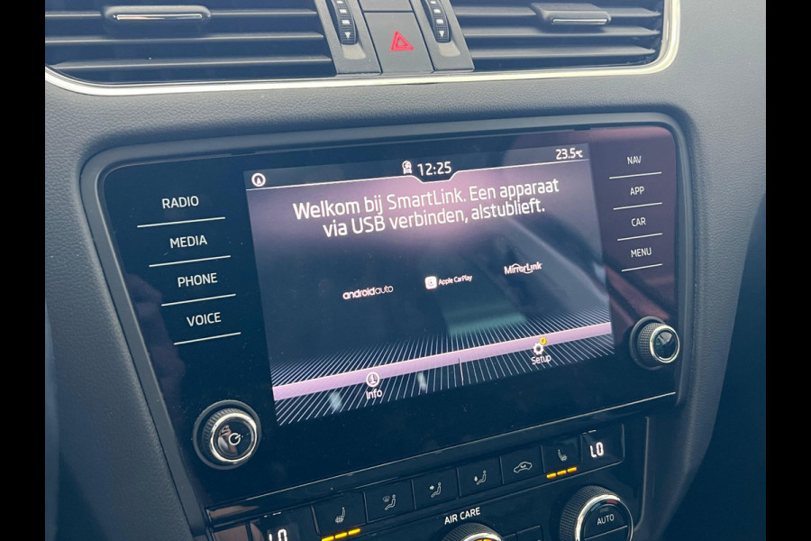 Škoda Octavia Combi 1.4 TSI Greentech Style Business PDC | CARPLAY | TREKHAAK | AIRCO |
