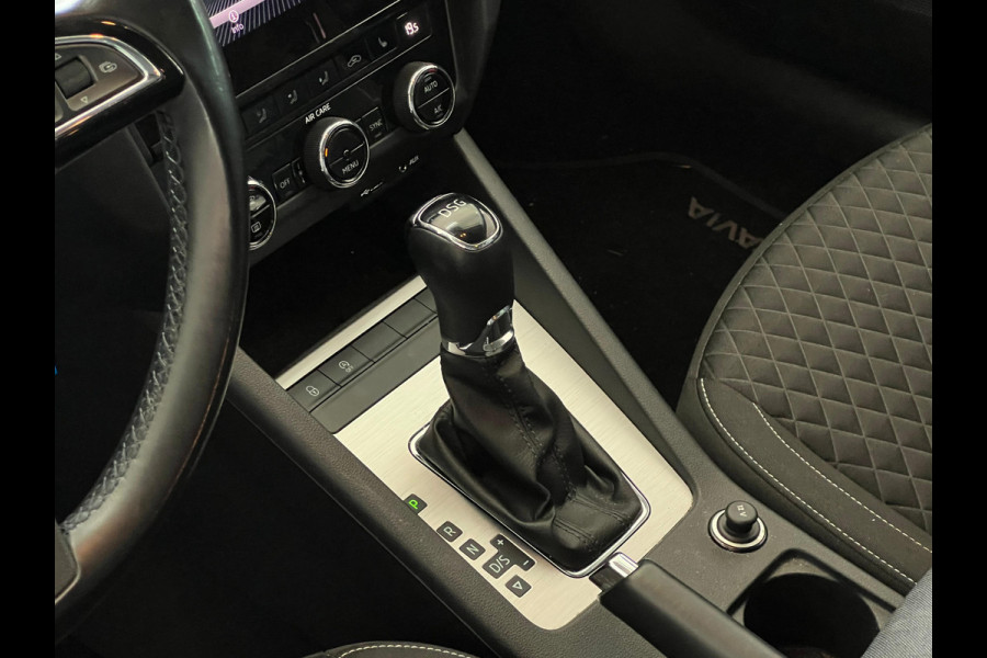 Škoda Octavia Combi 1.4 TSI Greentech Style Business PDC | CARPLAY | TREKHAAK | AIRCO |
