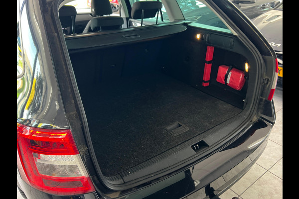 Škoda Octavia Combi 1.4 TSI Greentech Style Business PDC | CARPLAY | TREKHAAK | AIRCO |