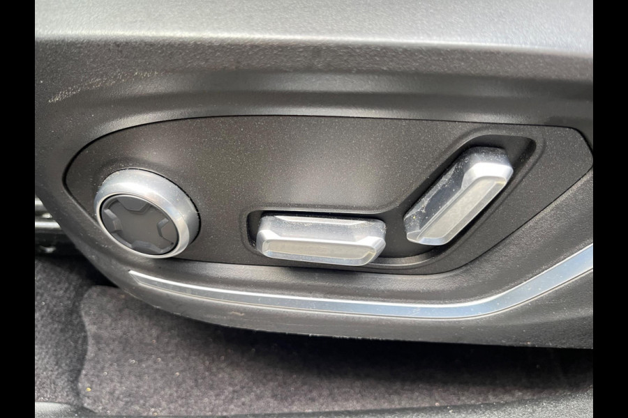 Lynk & Co 01 1.5 Plug-in Hybrid Pano/dak Apple/Carplay Adaptive/Cruise Camera.