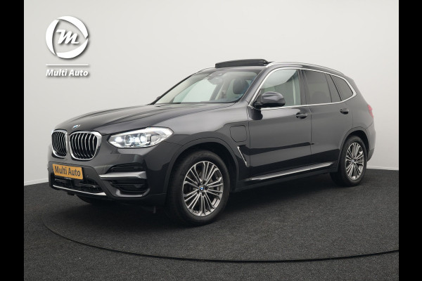 BMW X3 xDrive30e Luxury Line Plug In Hybrid 293pk PHEV | Trekhaak af Fabriek | Panodak | Adaptive Cruise | Lederen Sportstoelen Memory | 19"L.M | Sfeerverlichting | Keyless | Apple Carplay |