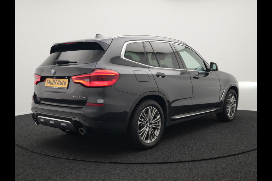 BMW X3 xDrive30e Luxury Line Plug In Hybrid 293pk PHEV | Trekhaak af Fabriek | Panodak | Adaptive Cruise | Lederen Sportstoelen Memory | 19"L.M | Sfeerverlichting | Keyless | Apple Carplay |