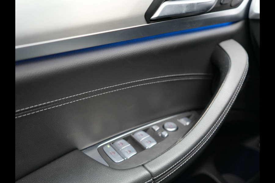 BMW X3 xDrive30e Luxury Line Plug In Hybrid 293pk PHEV | Trekhaak af Fabriek | Panodak | Adaptive Cruise | Lederen Sportstoelen Memory | 19"L.M | Sfeerverlichting | Keyless | Apple Carplay |