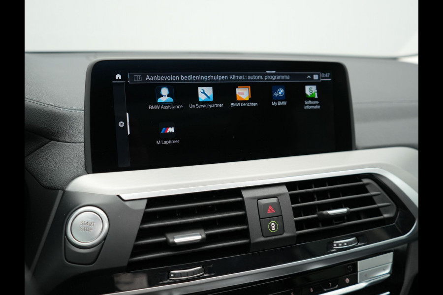 BMW X3 xDrive30e Luxury Line Plug In Hybrid 293pk PHEV | Trekhaak af Fabriek | Panodak | Adaptive Cruise | Lederen Sportstoelen Memory | 19"L.M | Sfeerverlichting | Keyless | Apple Carplay |